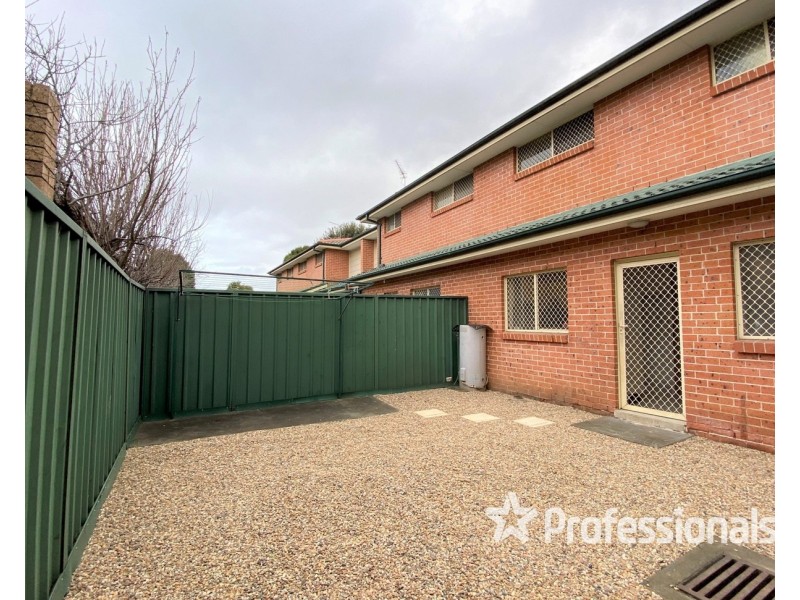 1/30 Hoxton Park Road, Liverpool NSW 2170