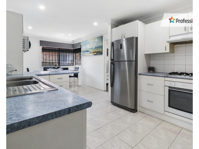 9 Grose Avenue, Lurnea NSW 2170