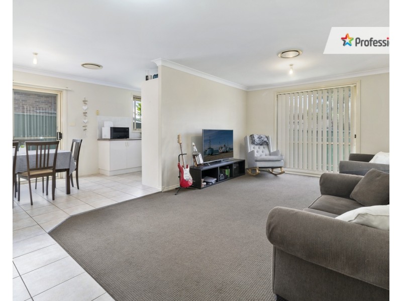 1 Yarra Place, Prestons NSW 2170