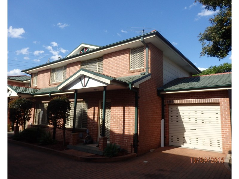 4/30 Hoxton Park Road, Liverpool NSW 2170