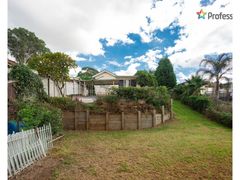 7 Casula Road, Casula NSW 2170