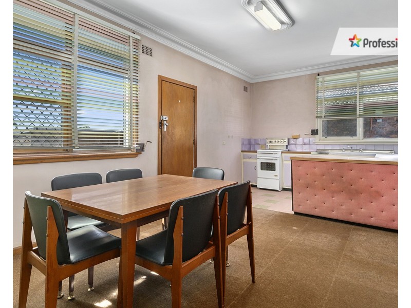 7  Old Kurrajong Road, Casula NSW 2170