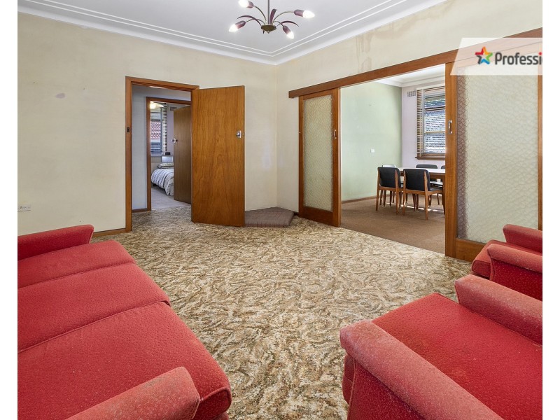 7  Old Kurrajong Road, Casula NSW 2170