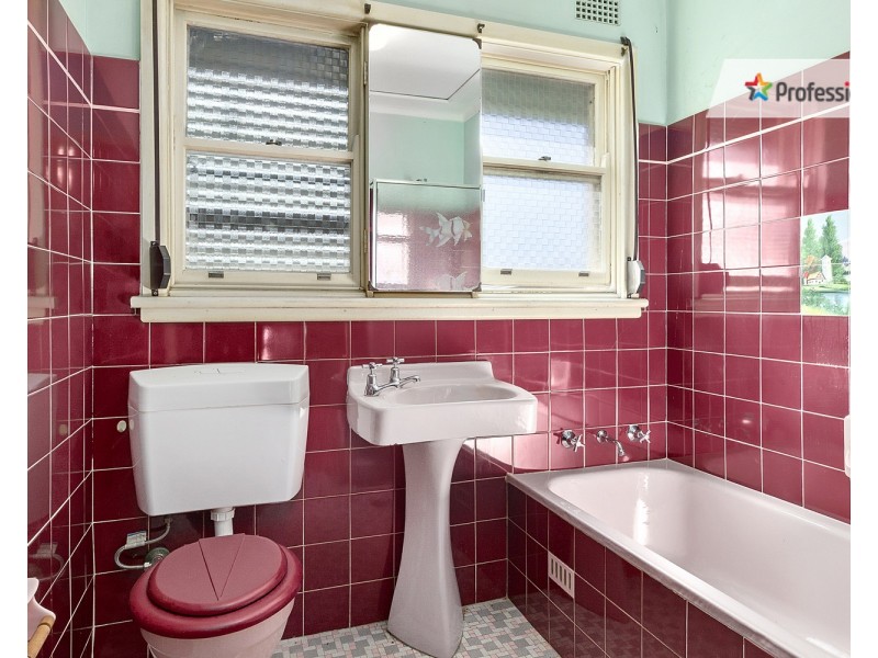 7  Old Kurrajong Road, Casula NSW 2170