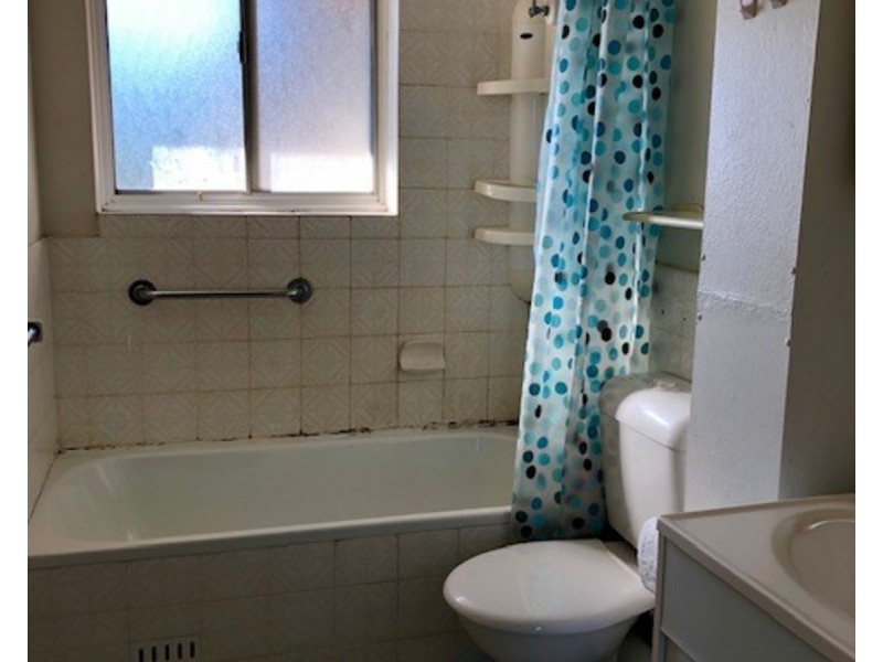 11/5 Lachlan Street, Warwick Farm NSW 2170