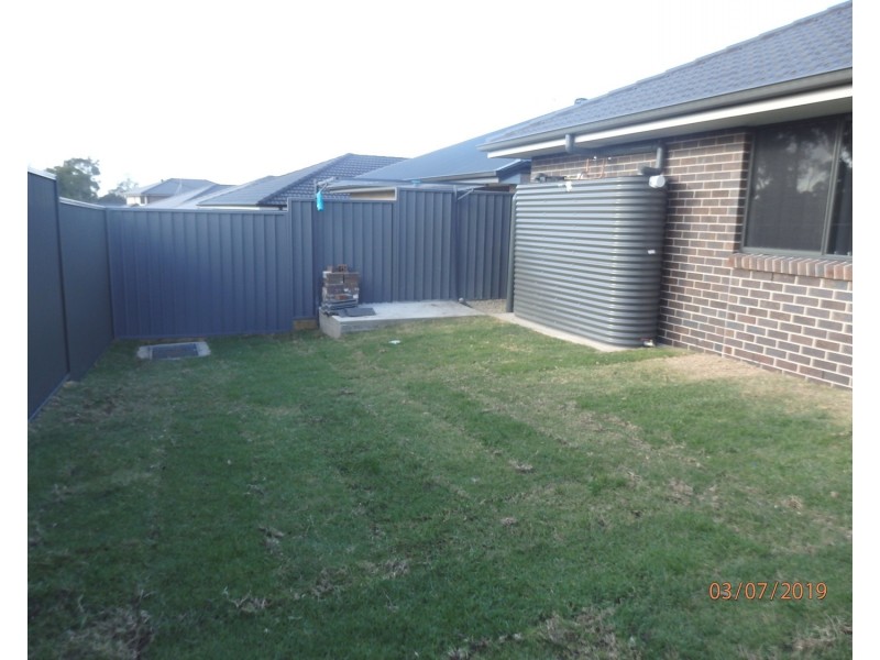 52 Arkley Avenue, Claymore NSW 2559