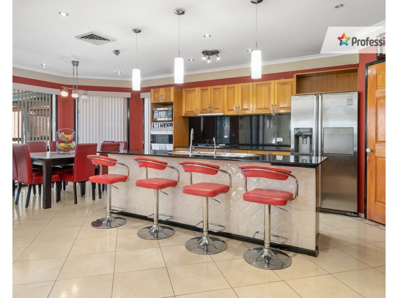 11 Calabria Street, Prestons NSW 2170