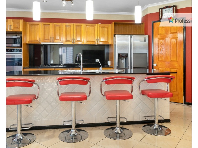 11 Calabria Street, Prestons NSW 2170