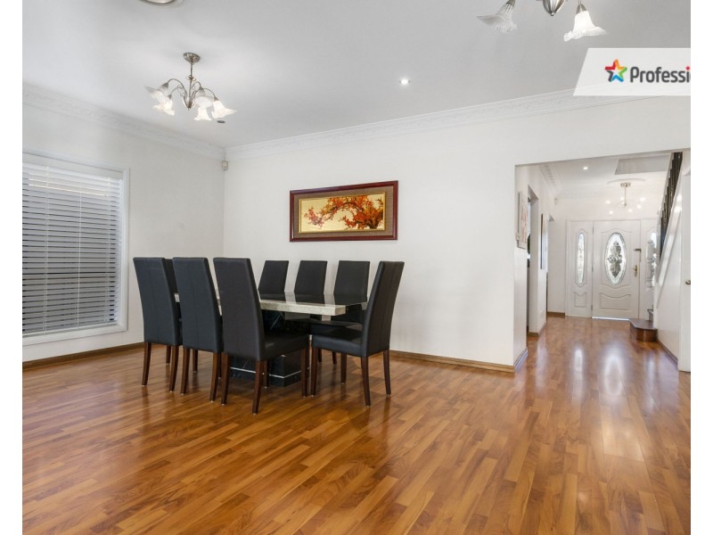 30 Chrysanthemum Avenue, Lurnea NSW 2170