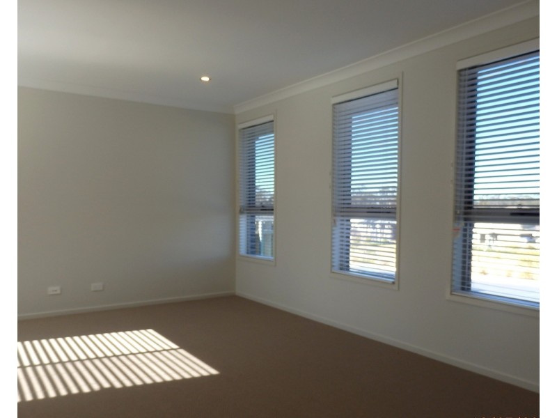 2/19 Port Hedland Road, Edmondson Park NSW 2174