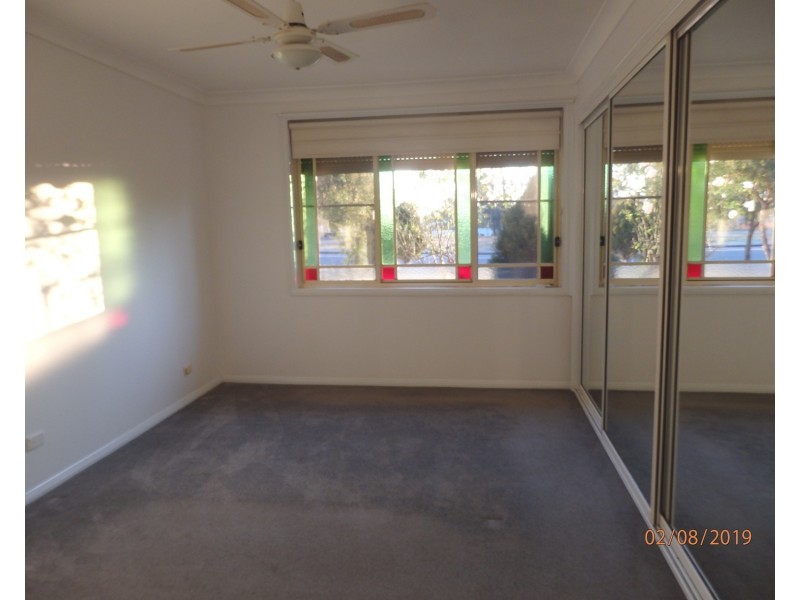 19 Caroline Chisholm Drive, Camden South NSW 2570