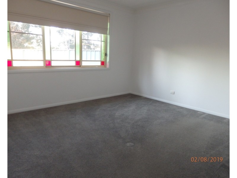 19 Caroline Chisholm Drive, Camden South NSW 2570