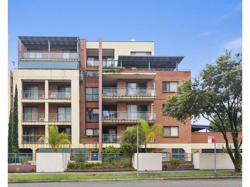 27/8-10 Bigge Street, Liverpool NSW 2170
