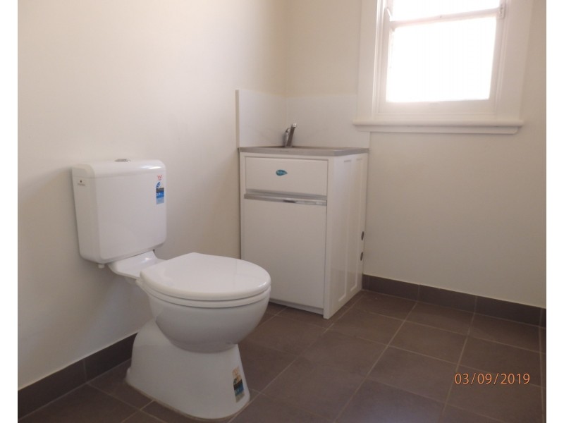 3 Blackwood Avenue, Casula NSW 2170