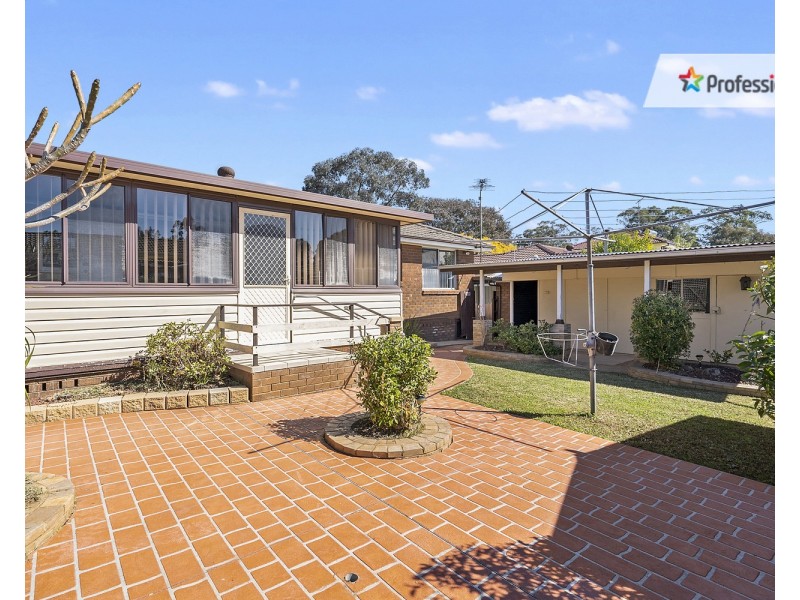 20 Jacaranda Crescent, Casula NSW 2170
