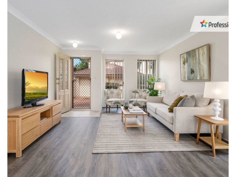 1/12 Pine Road, Casula NSW 2170