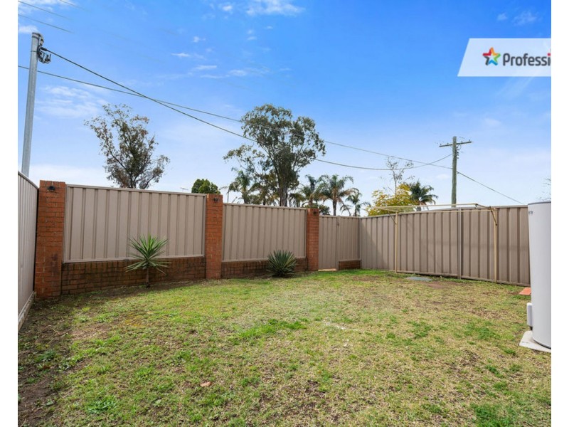 1/12 Pine Road, Casula NSW 2170