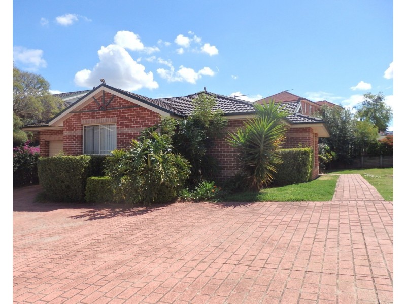 1/182-184 Leacocks Lane, Casula NSW 2170