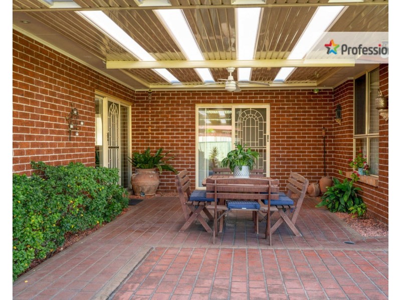 12 Gunsynd Avenue, Casula NSW 2170