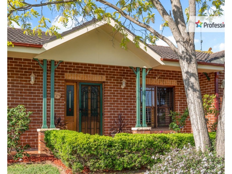 12 Gunsynd Avenue, Casula NSW 2170