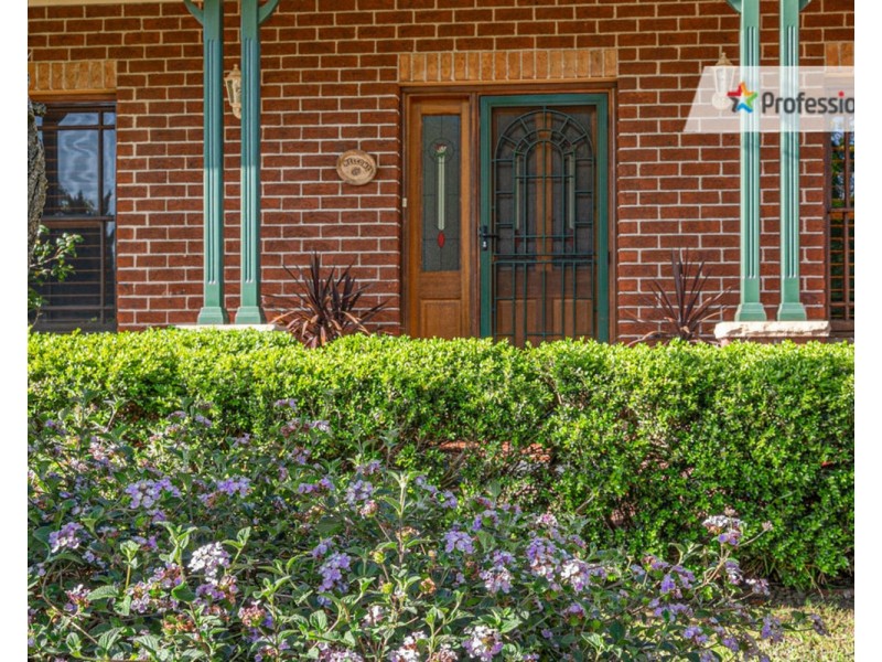 12 Gunsynd Avenue, Casula NSW 2170