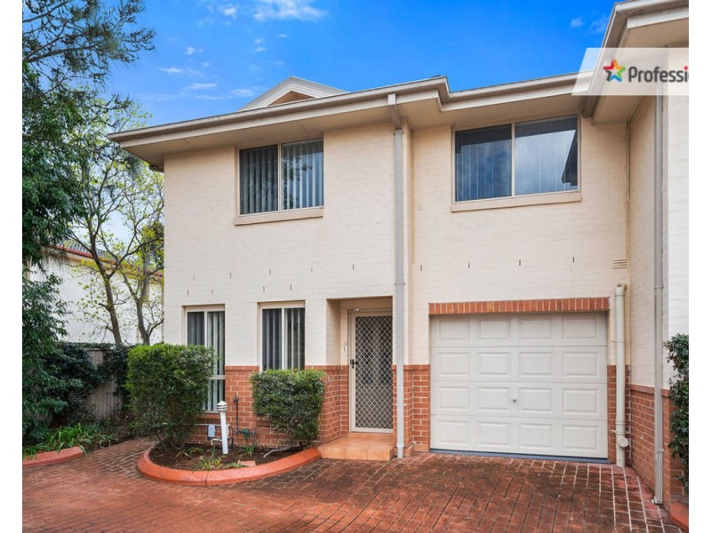 1/12 Pine Road, Casula NSW 2170