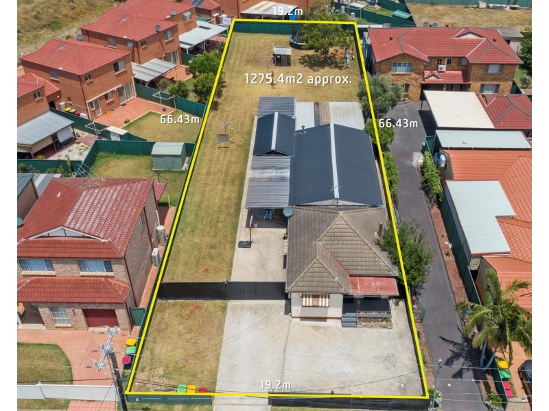 122-124 Graham Avenue, Lurnea NSW 2170