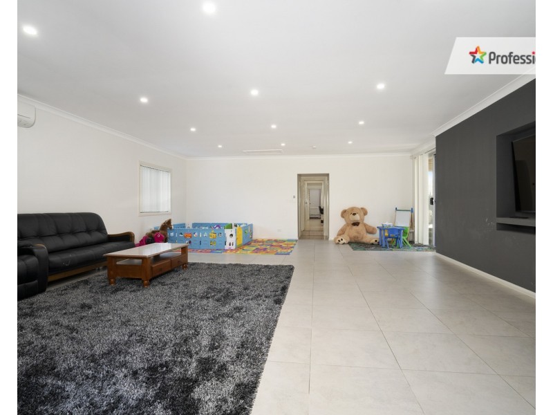 122-124 Graham Avenue, Lurnea NSW 2170