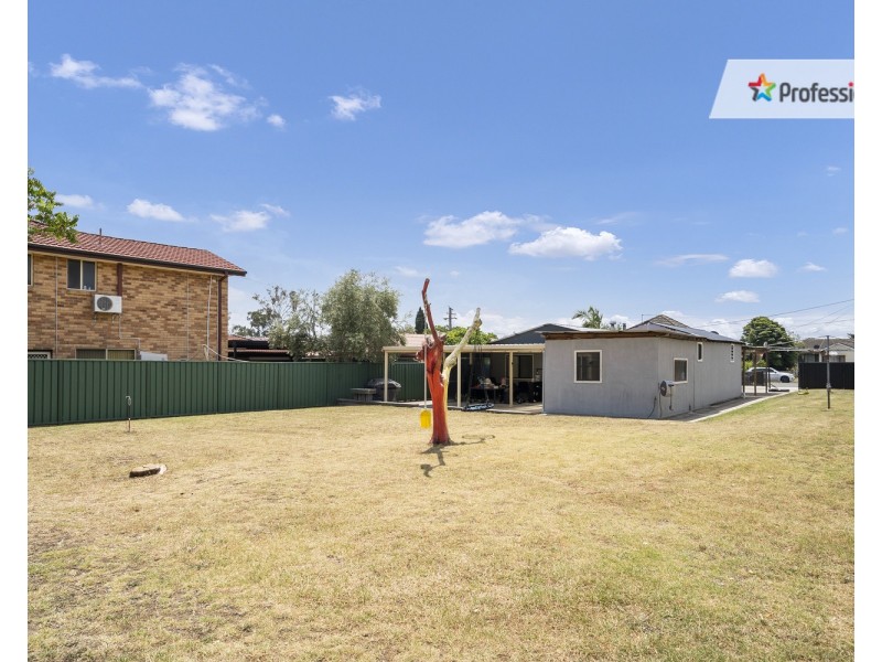 122-124 Graham Avenue, Lurnea NSW 2170