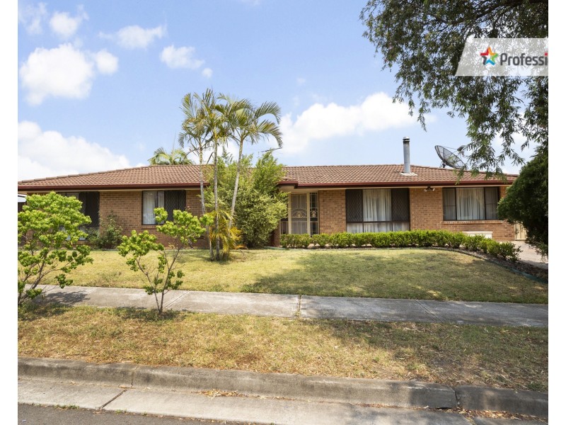 1 Jockey Close, Casula NSW 2170