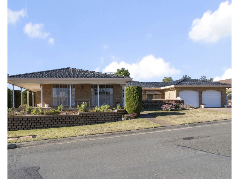 32 Strawberry Road, Casula NSW 2170