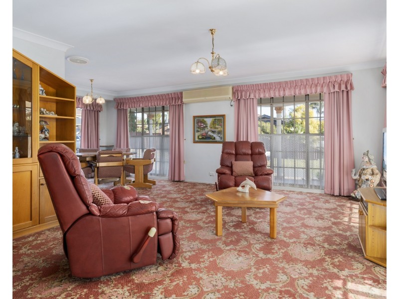 32 Strawberry Road, Casula NSW 2170