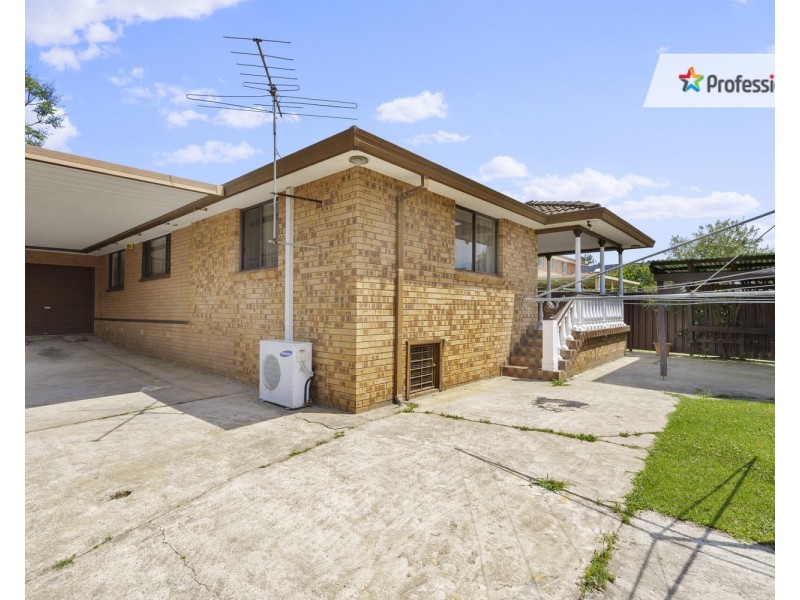 13 Demeyrick Avenue, Casula NSW 2170