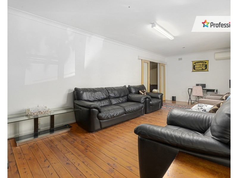 3 Dunbier Avenue, Lurnea NSW 2170