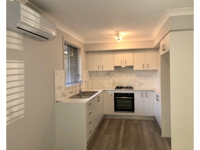 9A Grahame Avenue, Glenfield NSW 2167