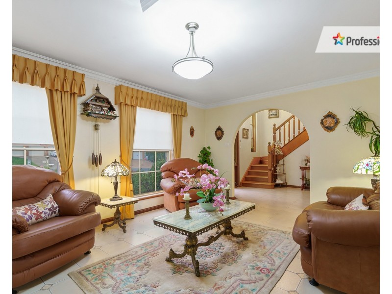 6 Guise Avenue, Casula NSW 2170