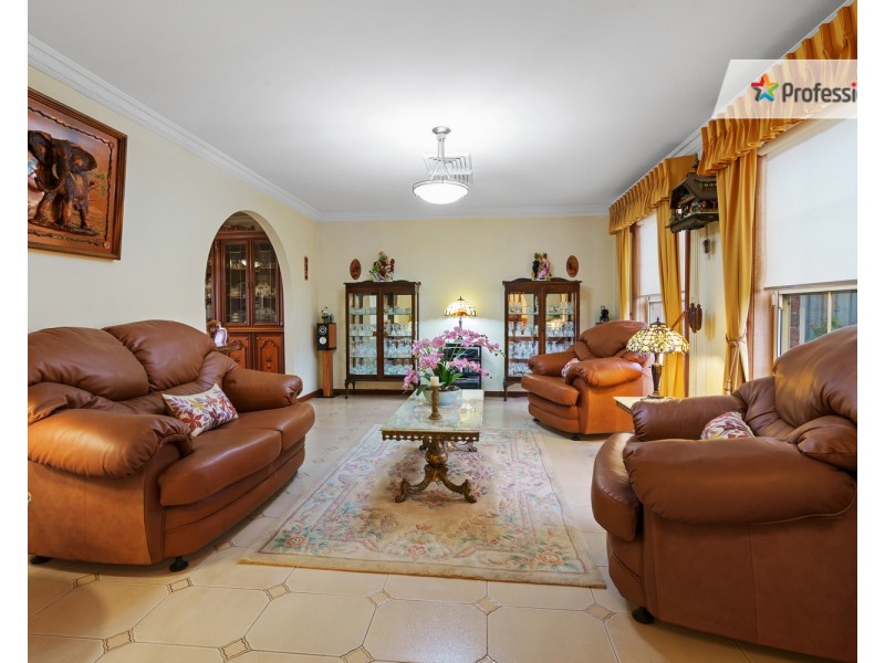 6 Guise Avenue, Casula NSW 2170