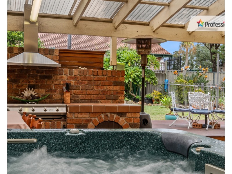 6 Guise Avenue, Casula NSW 2170