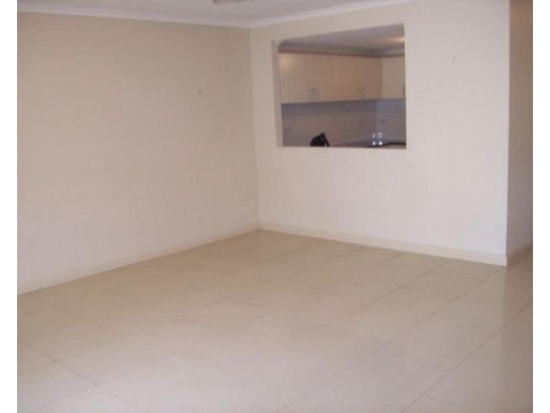 2/19 Cusack Avenue, Casula NSW 2170