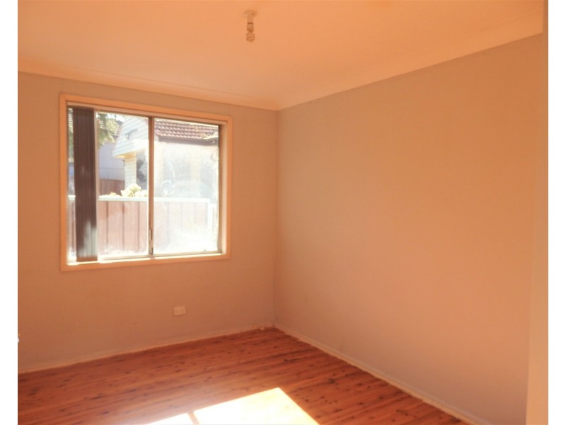 150 Hill Road, Lurnea NSW 2170