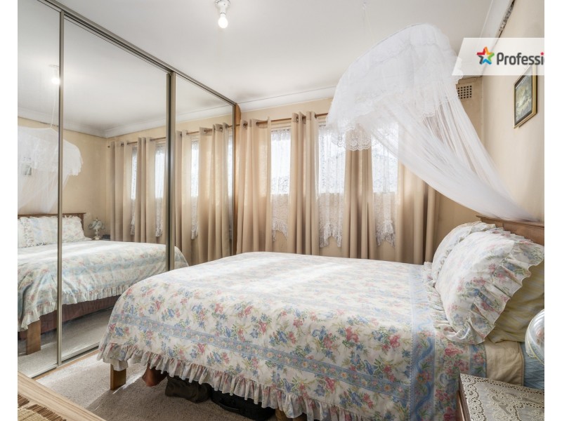 22 Webster Road, Lurnea NSW 2170