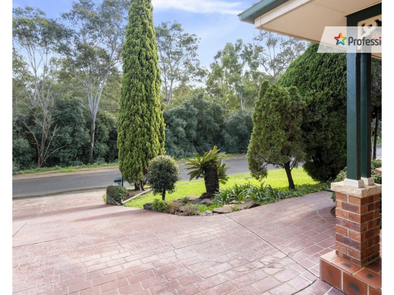 9B Keneally Way, Casula NSW 2170