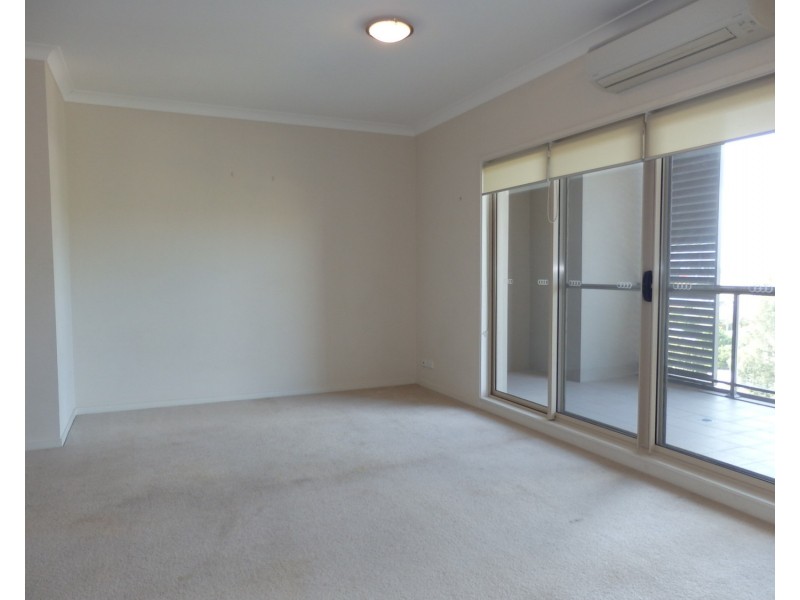 31/17 Warby Street, Campbelltown NSW 2560