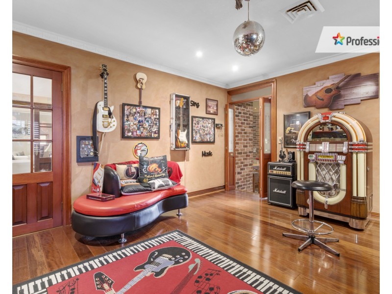 20 Brooks Road, Denham Court NSW 2565