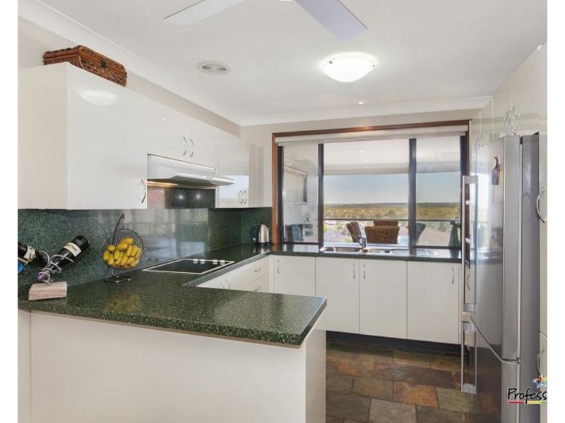 42 Canberra Avenue, Casula NSW 2170