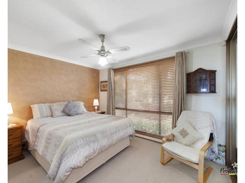 42 Canberra Avenue, Casula NSW 2170