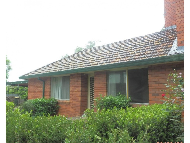 1/8A Dunmore Crescent, Casula NSW 2170
