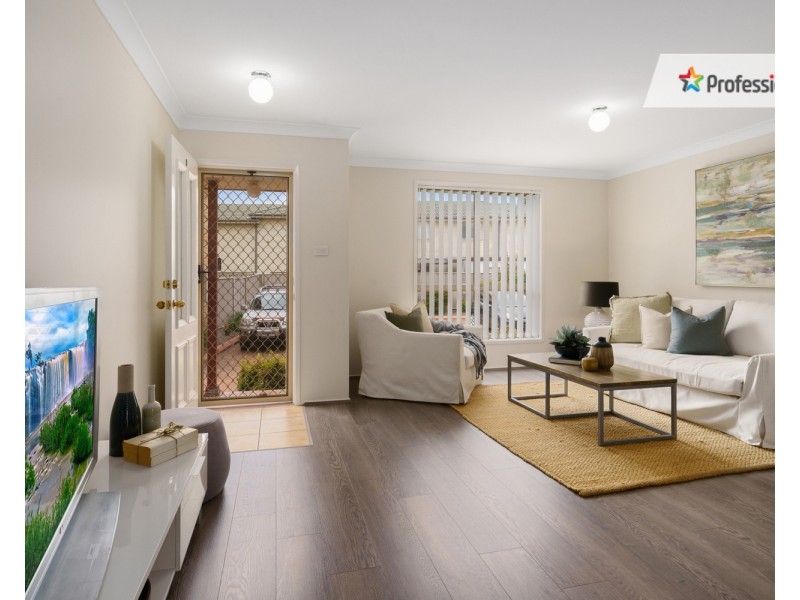 9/14 Pine Road, Casula NSW 2170