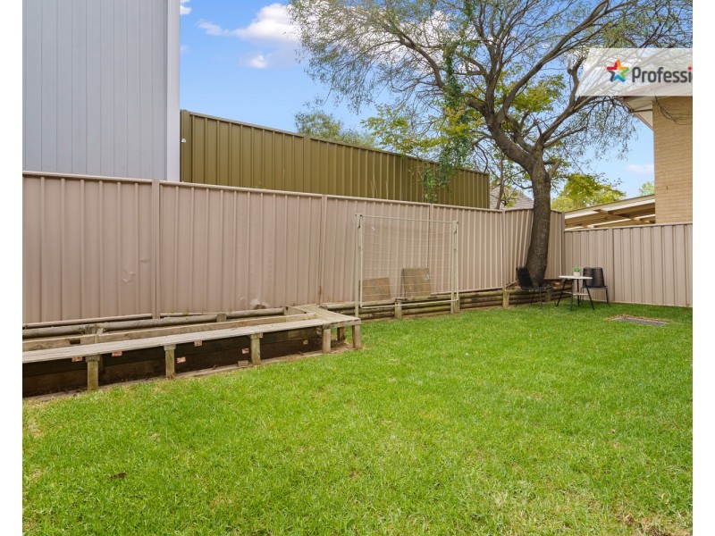 9/14 Pine Road, Casula NSW 2170