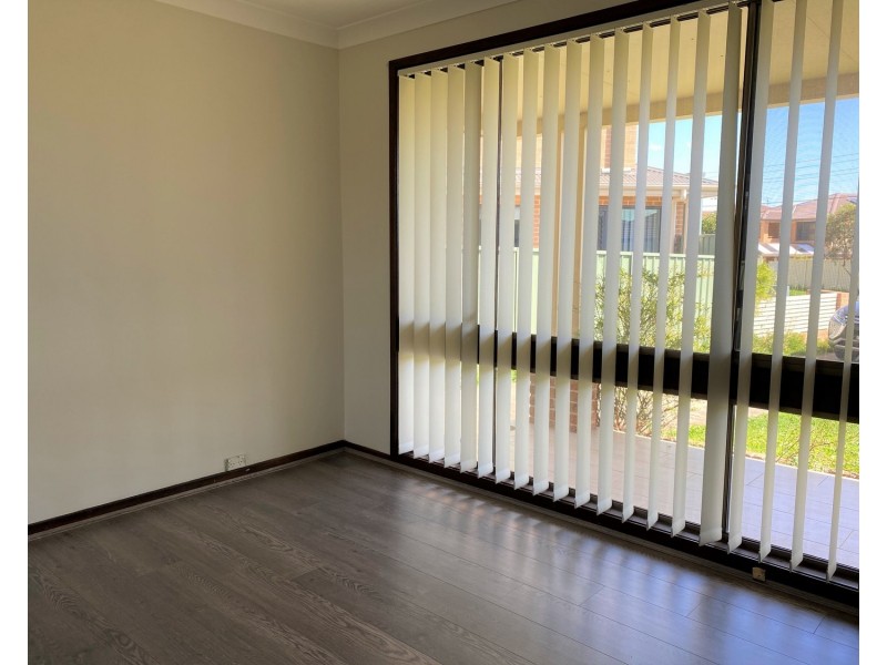 9 Simpson Avenue, Casula NSW 2170